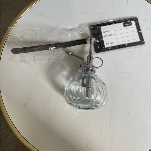 New Sephora Plant Mister and Luggage Tag - Sephora favorites - makeup store - Picture 2 of 6